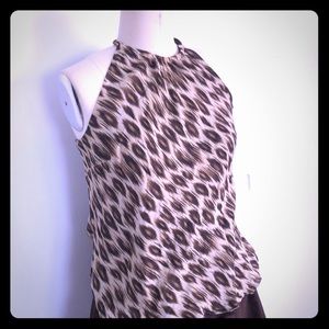 Sleeveless top gently worn